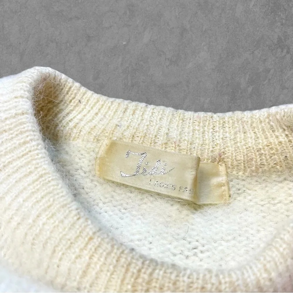 Vtg 70s Tidi Cream Mohair Fuzzy Sweater, Soft Long Hair, Mom Grandma S 60s - Picture 4 of 6